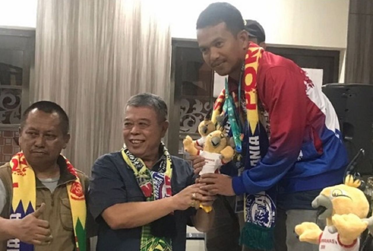 kusandi, ketua DPRD Jatim saat gelaran PORWANAS di Malang