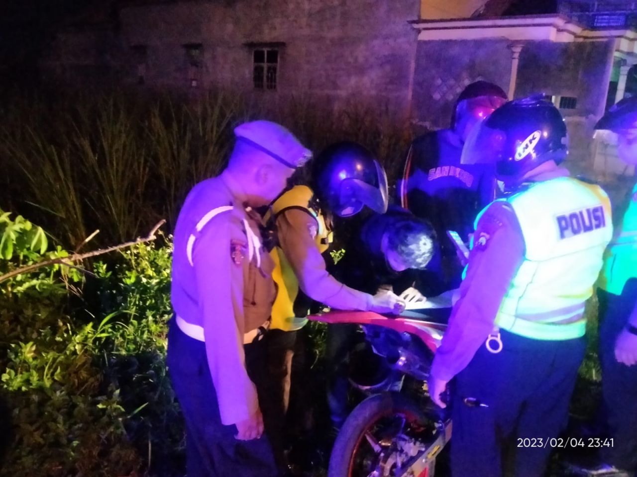 Polisi Amankan Puluhan Kendaraan R2 Berknalpot Brong di Tulungagung