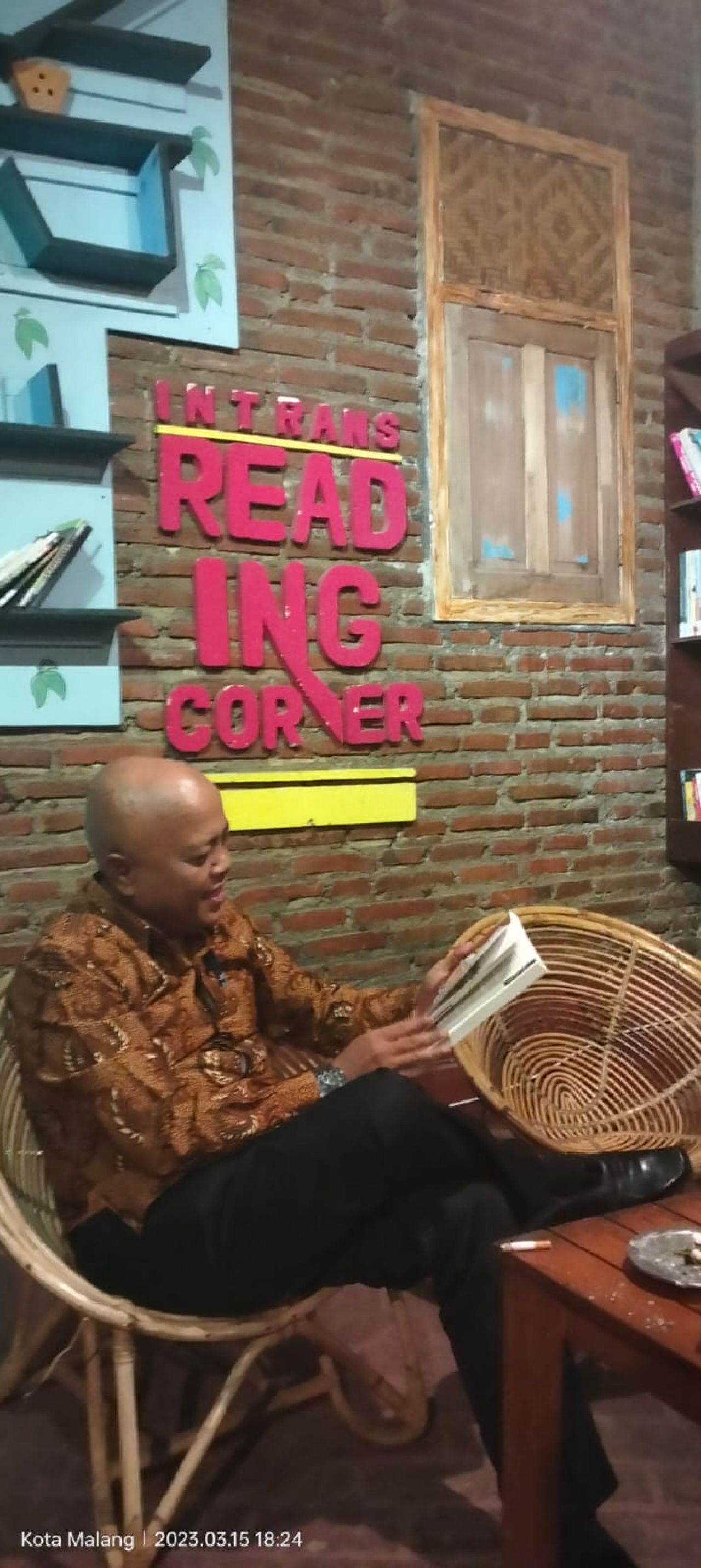 Terus Membaca Dan Menulis