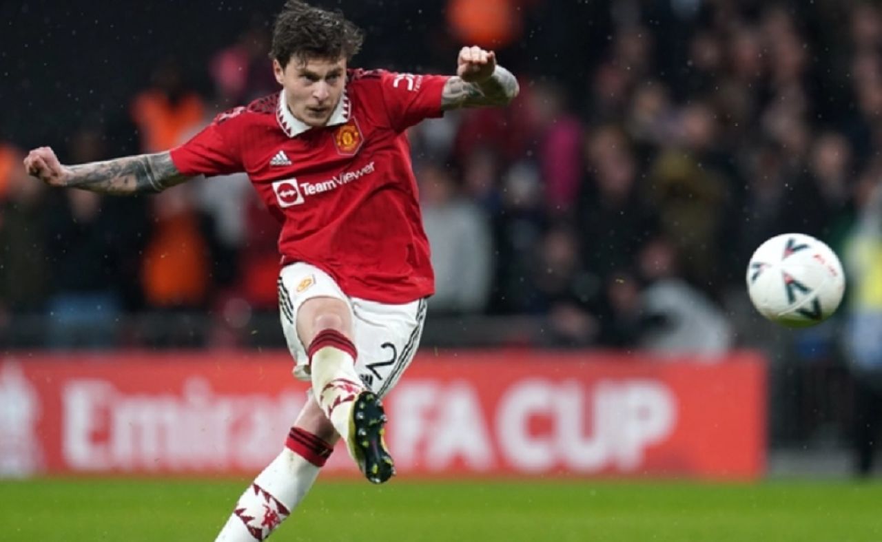 Panas, Manchester City vs Manchester United di Final Piala FA 2023