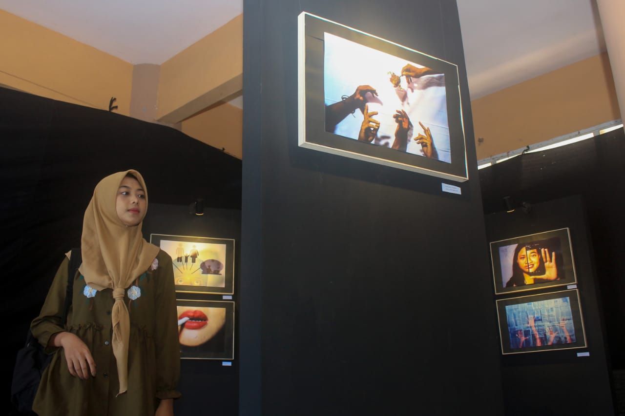Tolak Kepunahan Kamera Analog, Chipoc Gelar Pameran Forografi Analog Ampuh