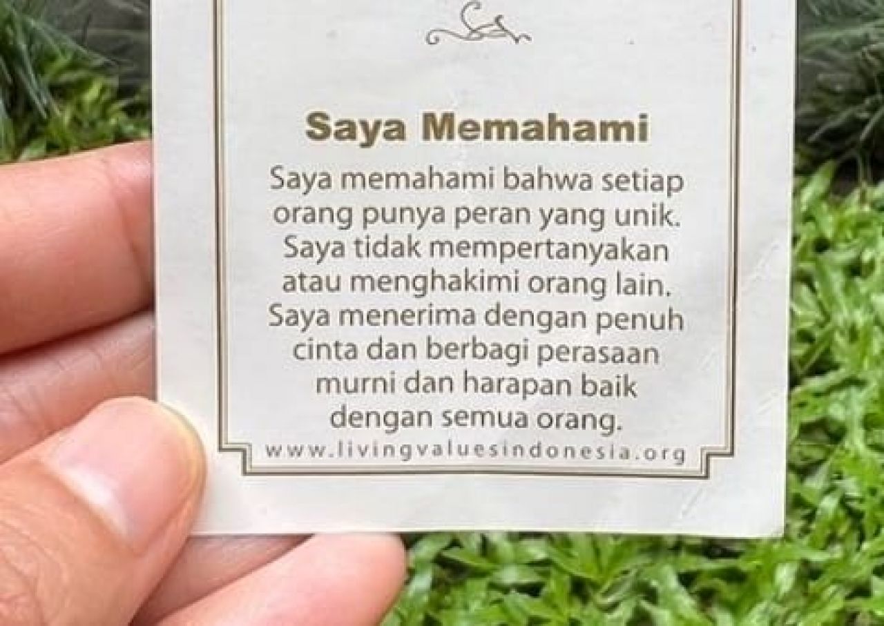 Dunia Ini Hanya Permainan Dan Senda Gurau Semata