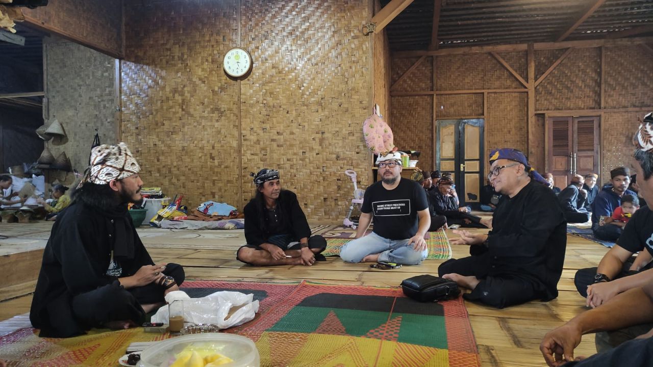 Ditjen Kemendes Observasi Pembuatan Tower Internet dari Bambu di Sukabumi