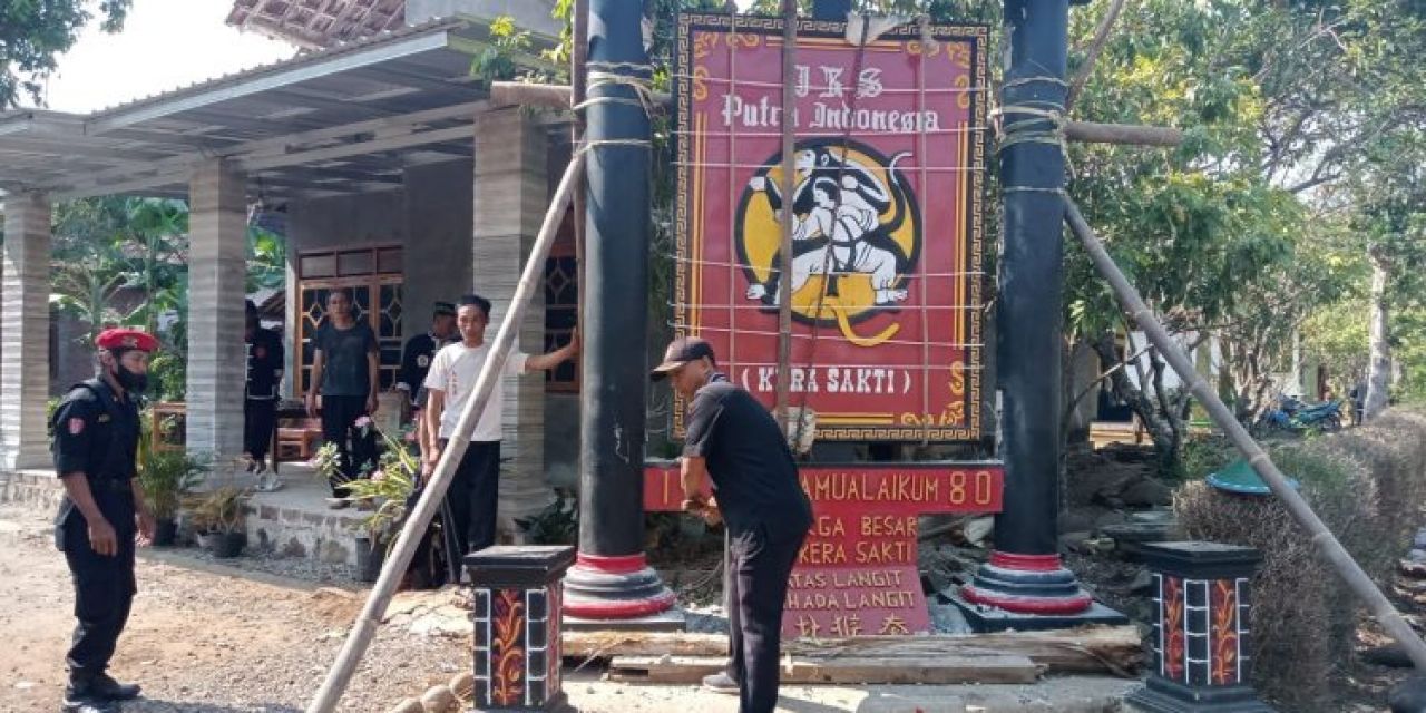 Sudah 43 Tugu Pencak Silat dibongkar Sukarela, Kapolres Ngawi Apresiasi Warga Perguruan