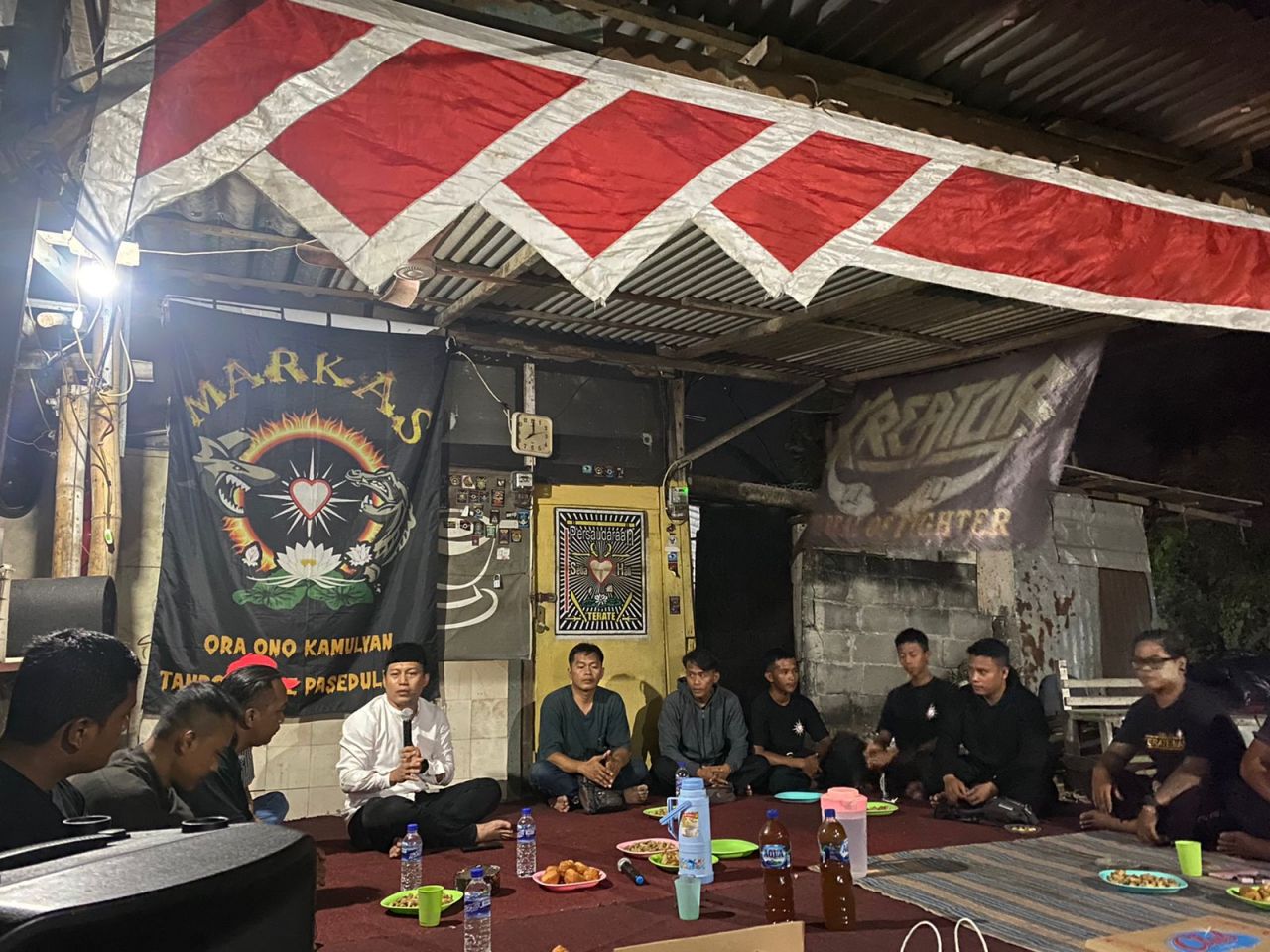 Sekretaris Fraksi PDI Perjuangan Surabaya Jalin Silahturami dengan Warga PSHT