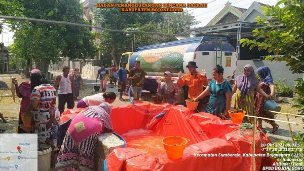 Warga Butuh Air Bersih, Hubungi Call Center BPBD Bojonegoro