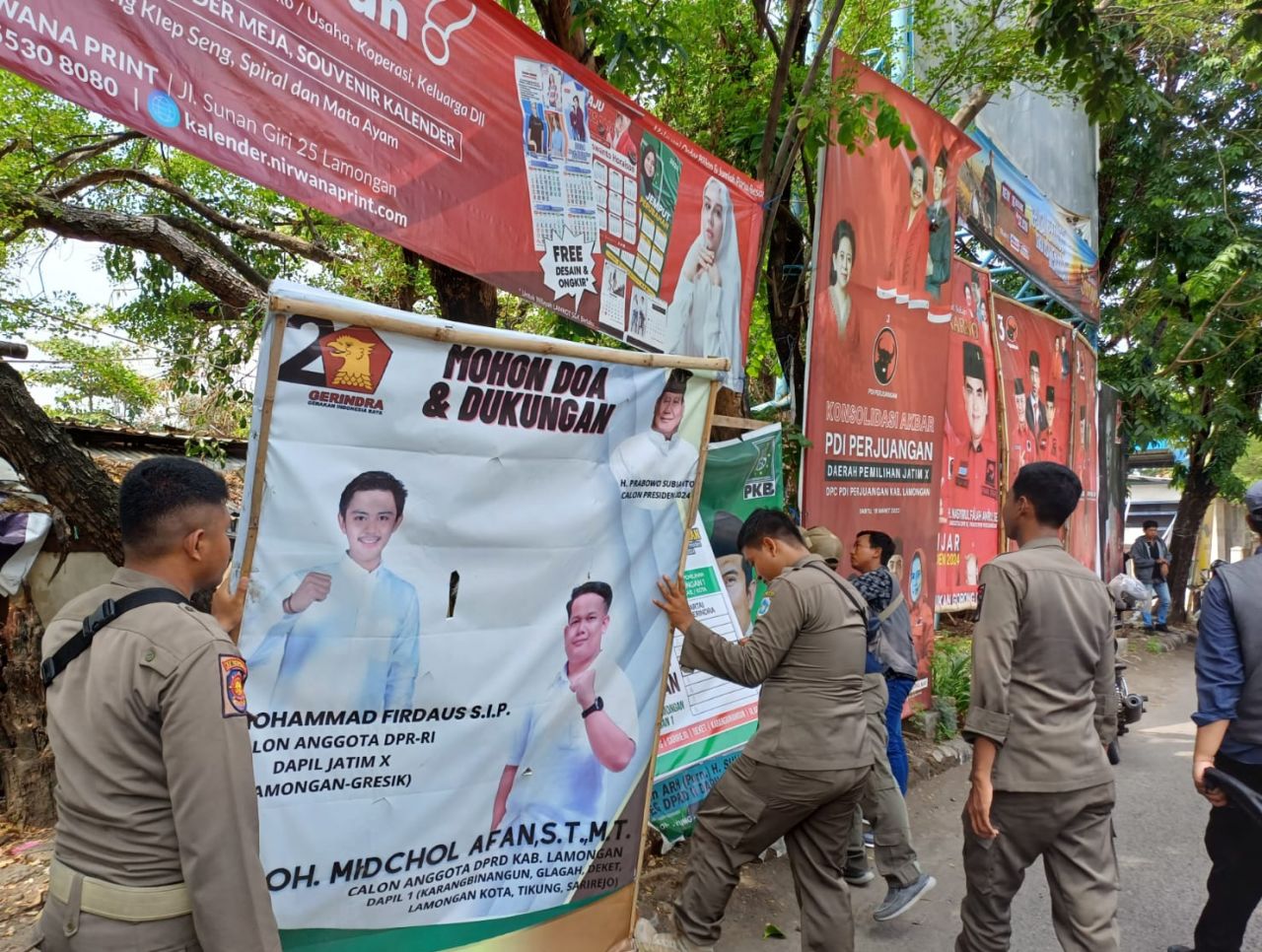 Tak Ada Toleransi, Ribuan APK Langgar Aturan Dilepas Bawaslu Dan Panwas