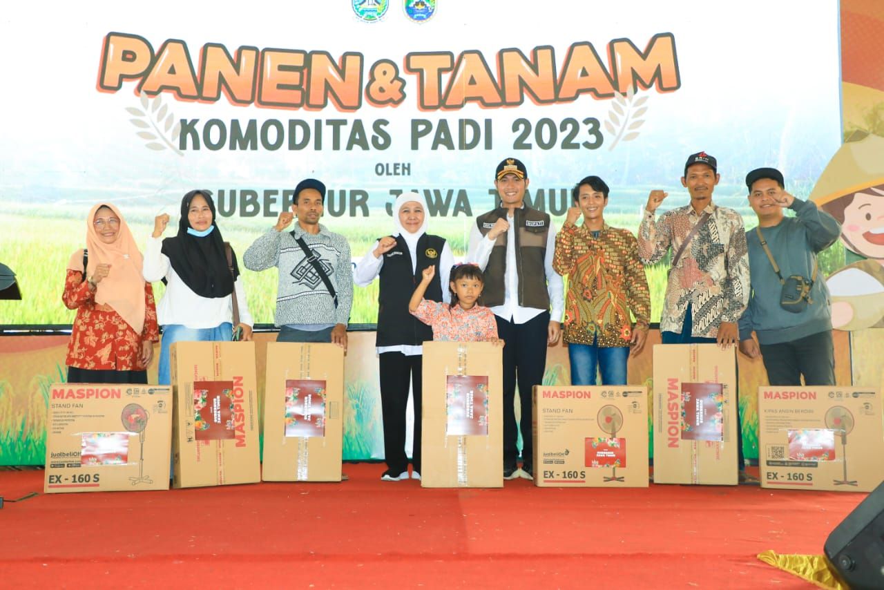 Khofifah : Pupuk Organik Murah Dan Tingkatkan Produktifitas