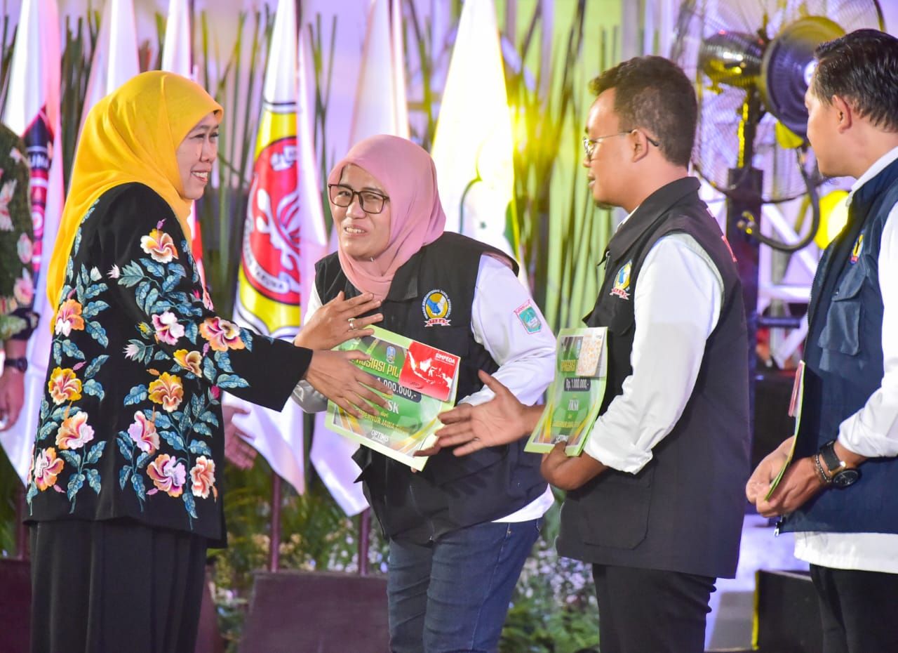 Khofifah Indar Parawansa menyapa ribuan pilar kesejahteraan sosial Di Malang