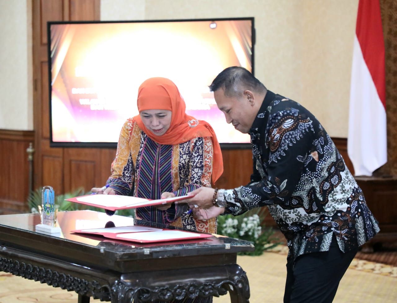 Tanda Tangani Kesepakatan PI, Khofifah Optimis PAD Dari Minyak Dan Gas Bumi Meningkat