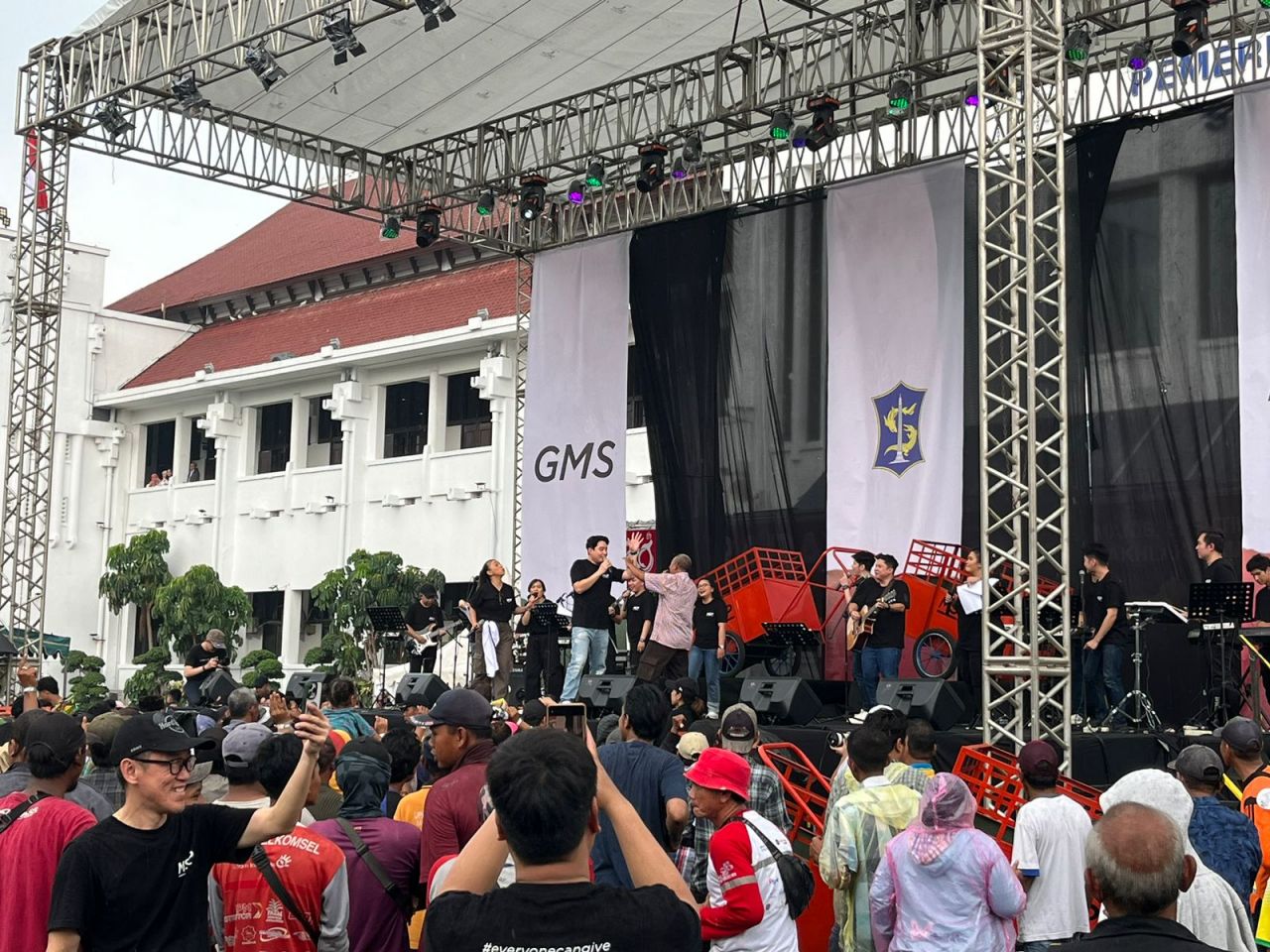 Sambut Hari Natal 2024, Yayasan MSP Peduli Tukang Sampah