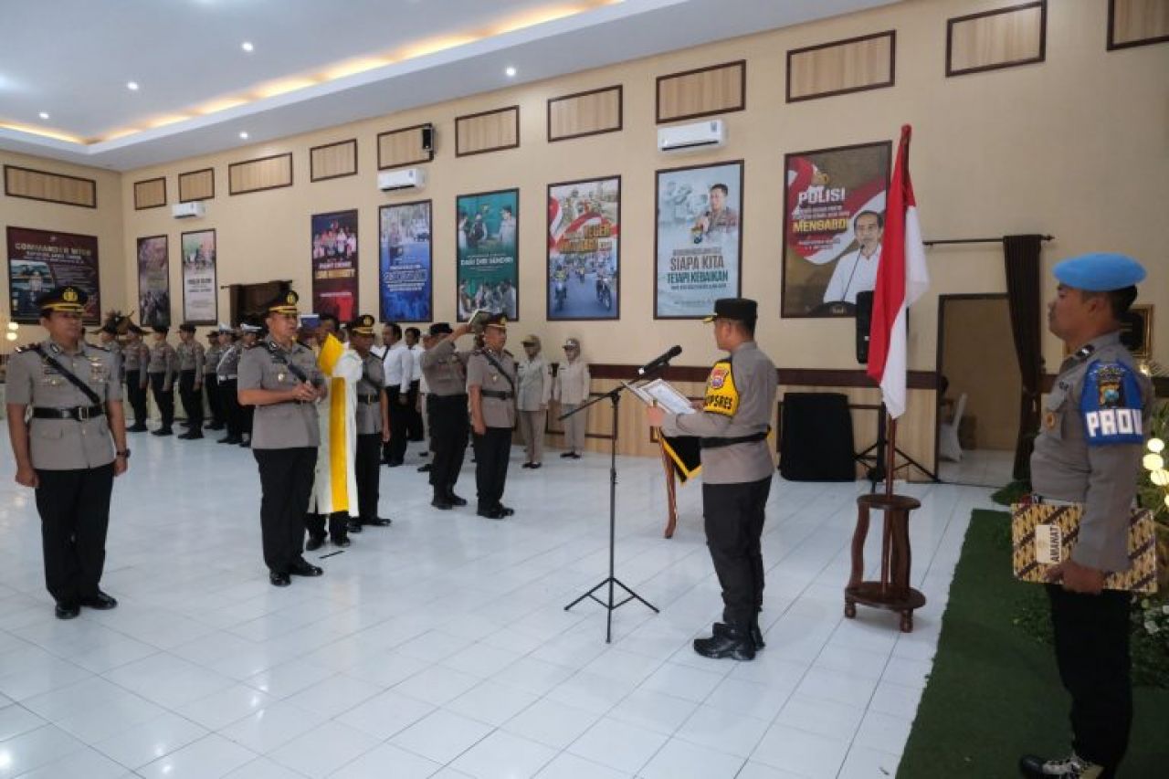 Kapolres Blitar Kota Pimpin Sertijab Wakapolres dan Kapolsek Kepanjenkidul