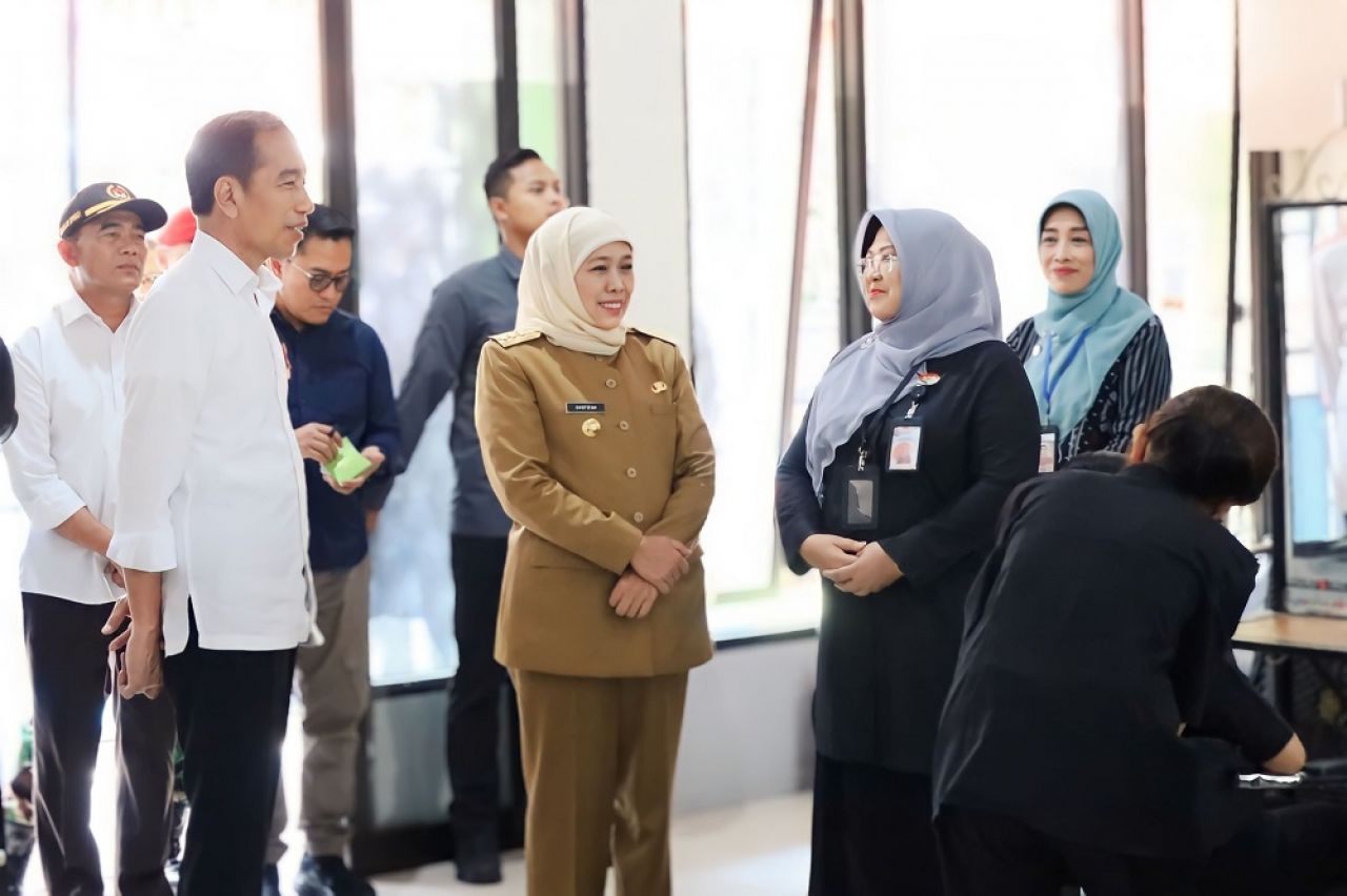 Jokowi Puji Kualitas SDM SMKN 3 Malang, Khofifah: Tingkat Serapan Lulusan SMK Jatim Meningkat