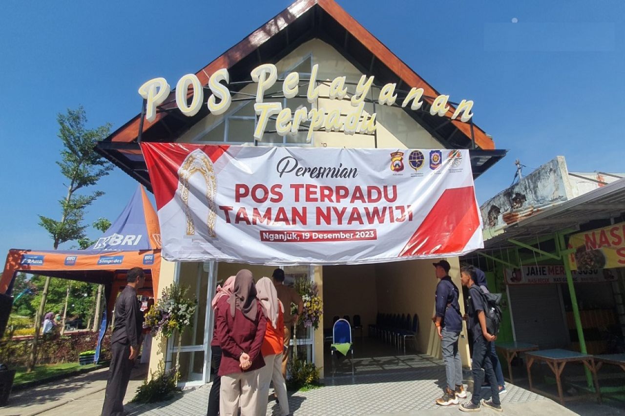 Wujudkan Ketertiban Umum Diseputar Taman Nyawiji, DLH Nganjuk Resmikan Pos Pelayanan Terpadu
