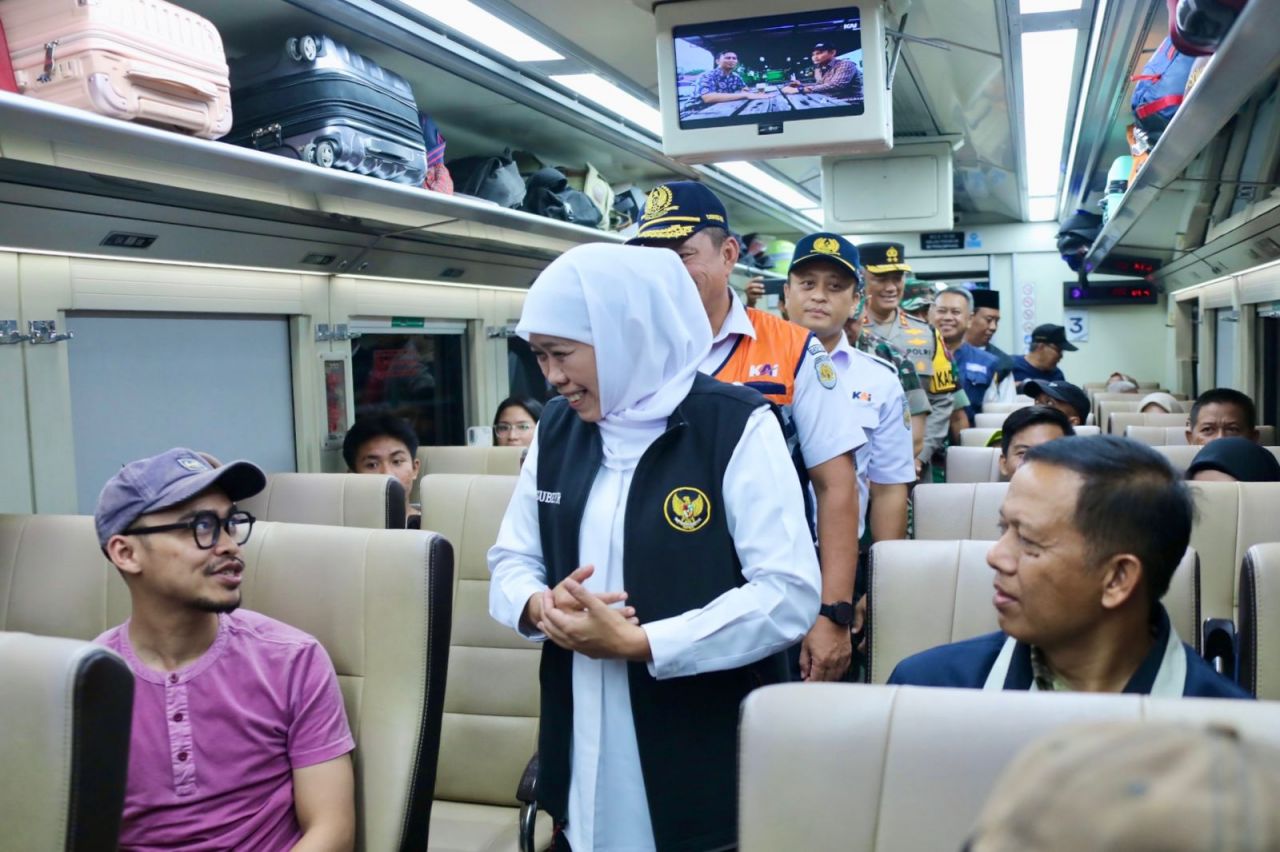 Lonjakan Arus Penumpang Libur Nataru Di Stasiun Gubeng Terpantau Aman