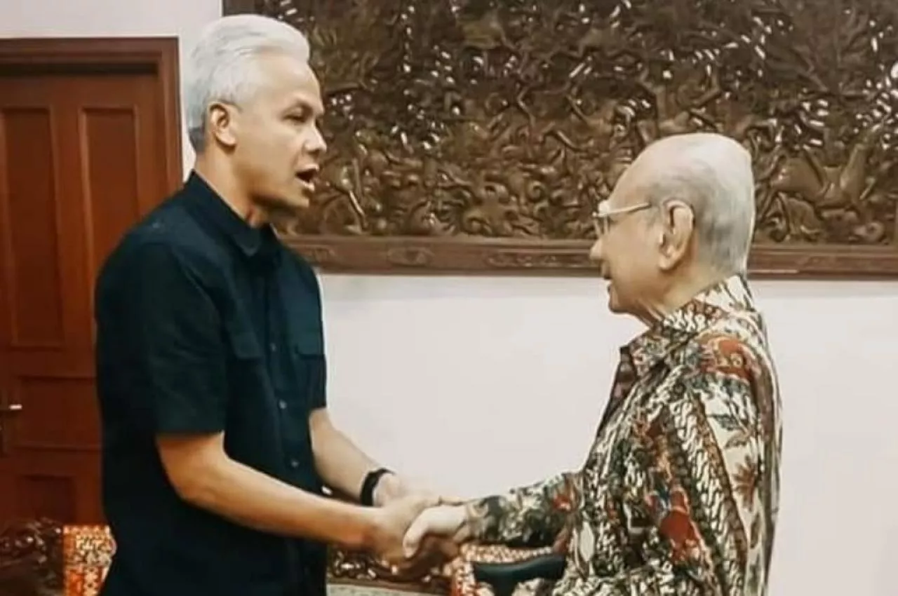 Kepada Ganjar, Emil Salim Berpesan: Kapal Titanic Mau Nabrak Es Kok Masih Nyanyi?
