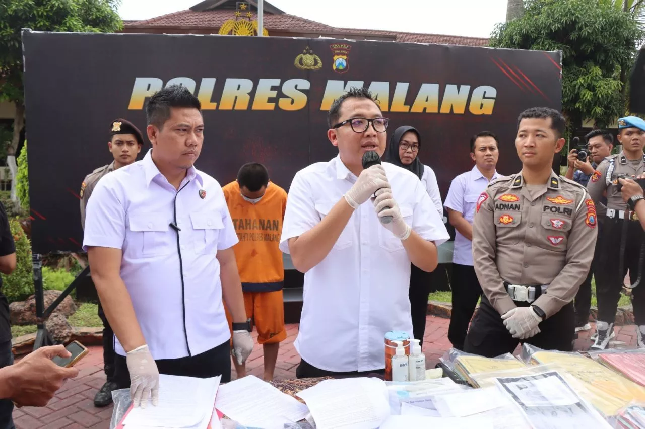 Polres Malang Ungkap Kasus Penipuan Umrah, Rugikan Korban Hingga Rp 1,9 M