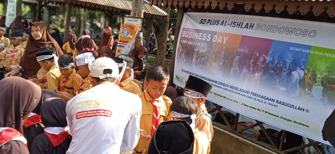 SD Plus Al Islah Bondowoso Gelar Business Day