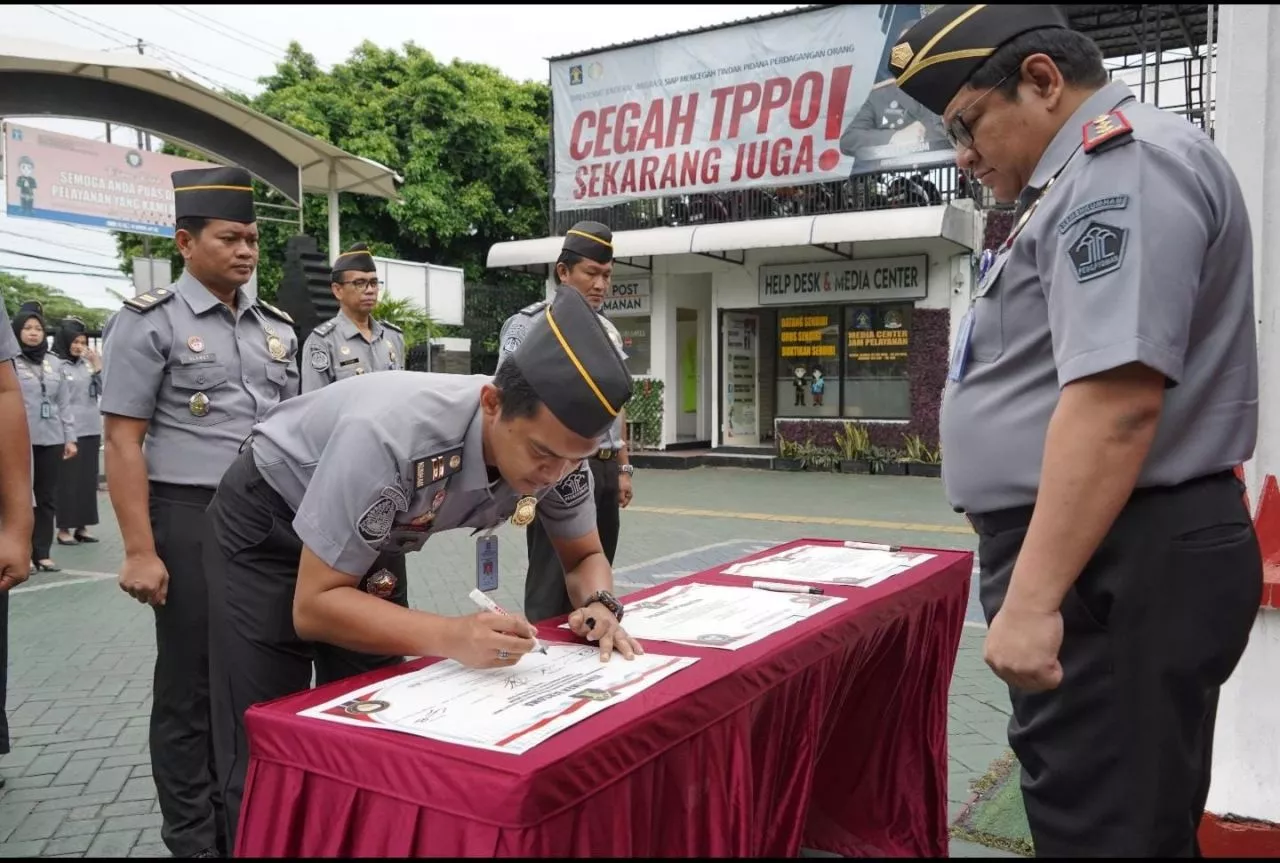Imigrasi Tanjung Perak Komitmen Pertahankan Zona Integritas WBBM
