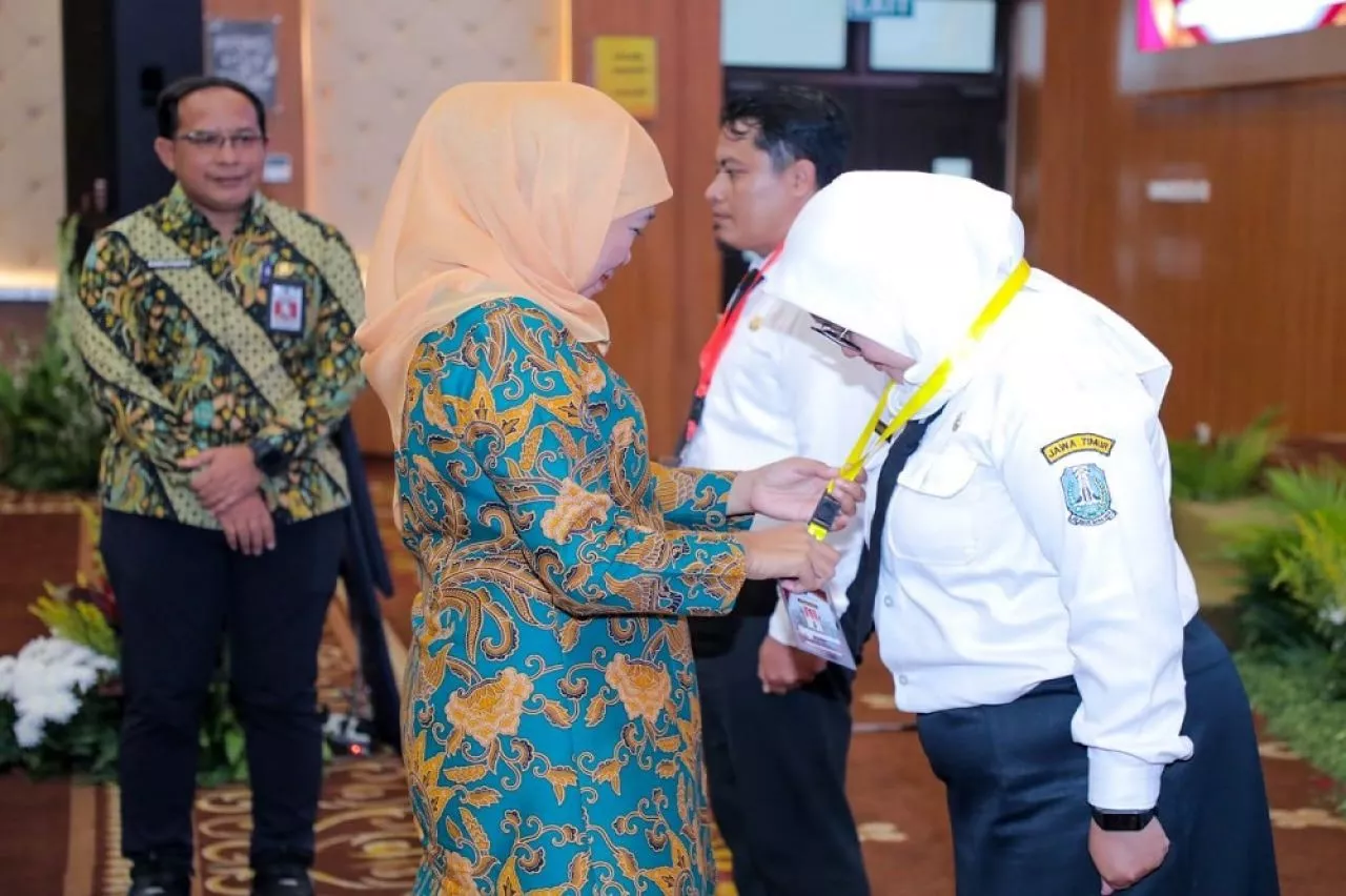 Gubernur Khofifah: Berikan Equal Treatment pada Masyarakat serta Jalankan Reformasi Birokras