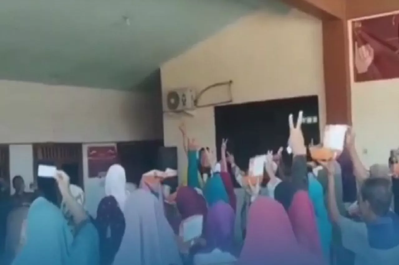 Dugaan Pidana Pemilu, Oknum Kades Di Sidoarjo Gunakan Balai Desa Untuk Kampanye