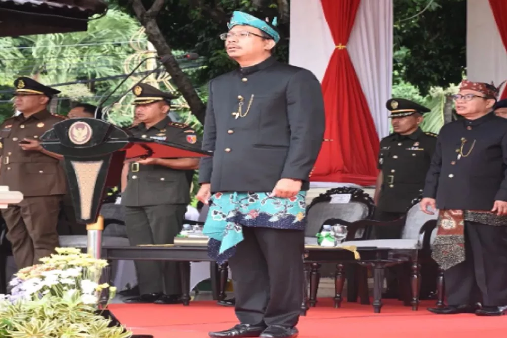 Dari Rumah Dinas Bupati Sidoarjo, KPK Bawa Keluar 4 Koper