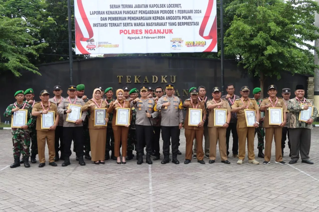 3 Pilar Kecamatan Wilangan Terima Penghargaan