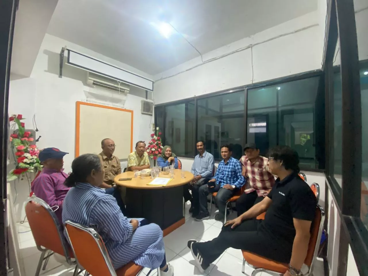 LUKW Unitomo Gelar Rapat Struktural Bersama Tim Penguji UKW