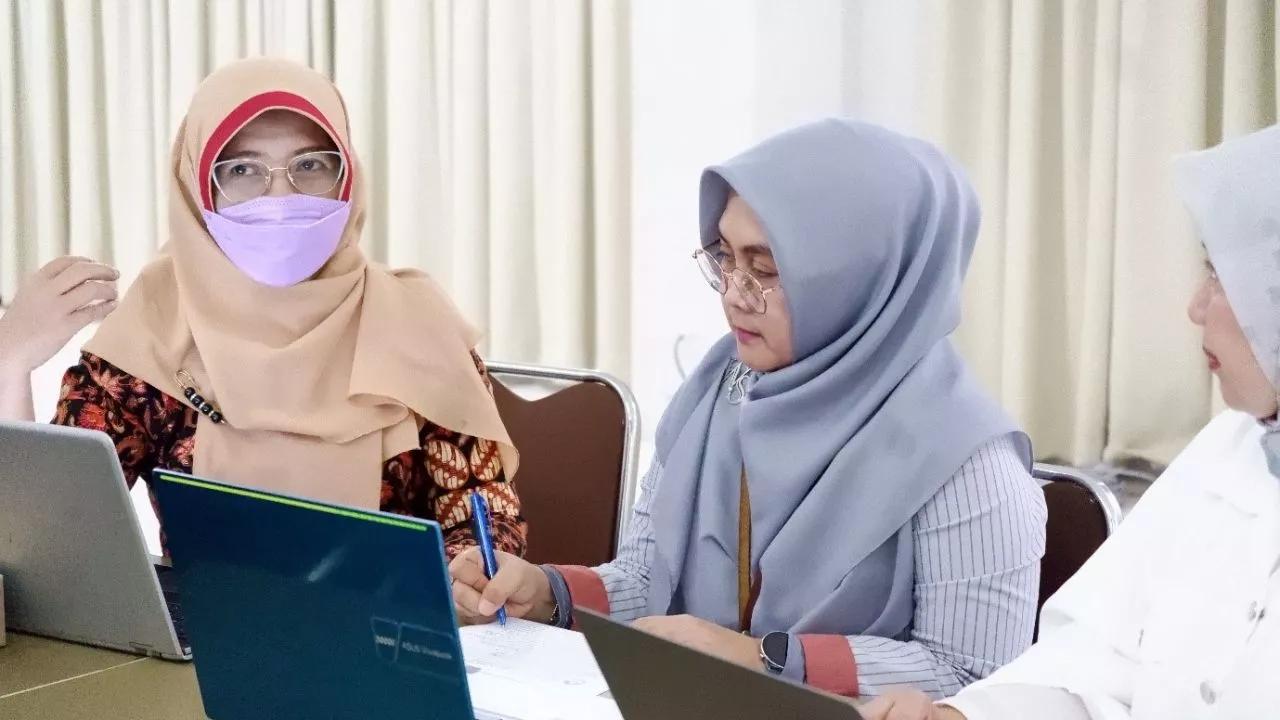 Target Lolos Pendanaan Hibah Dikti, LRPM Undira Gelar Coaching Clinic Untuk Dosen