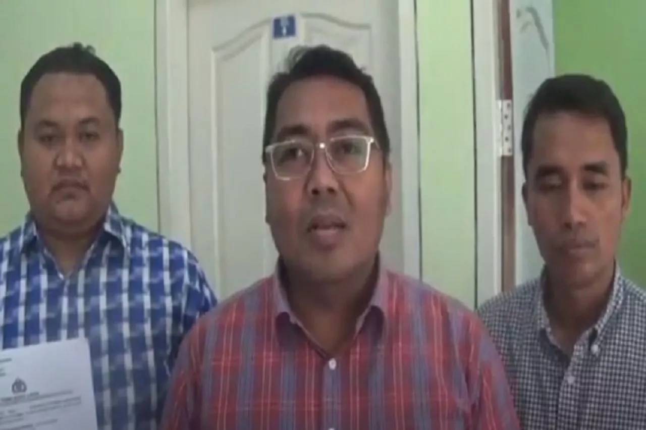 Masih Berseragam Lengkap Dua Pegawai PDAM Bangkalan Selingkuh Di Surabaya