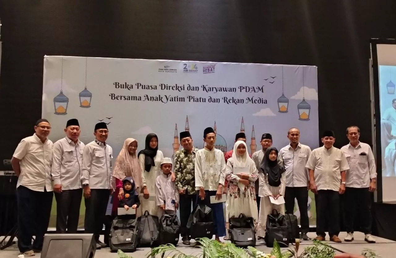 PDAM Surabaya Buka Puasa Bersama Ratusan Anak Yatim Piatu 