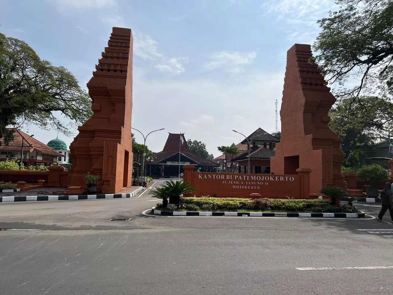 Petahana Pisah Jalan, Peta Calon di Pilkada Mojokerto 2024 Semakin Seru