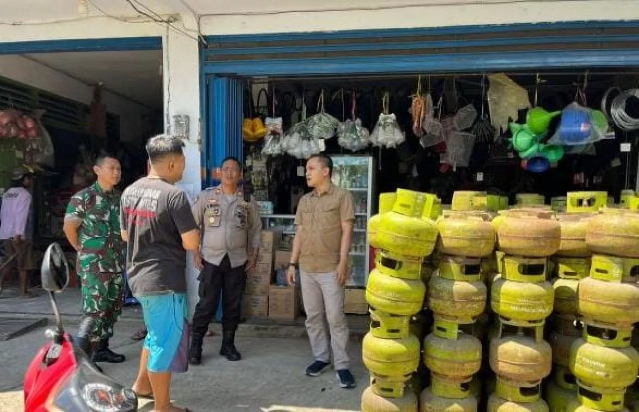 Viral Bongkar Muat LPG 3 Kg Di Hutan, Polres Bondowoso Lakukan Pengecekan Di Setiap Agen Pengecer