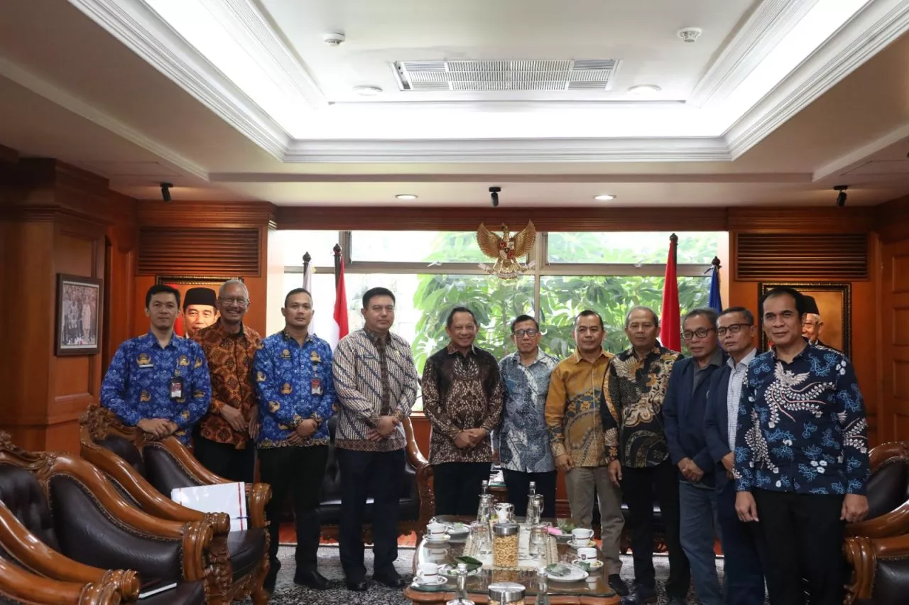 Mendagri Tito Karnavian Minta PWI Ikut Sosialisasikan Pilkada Damai