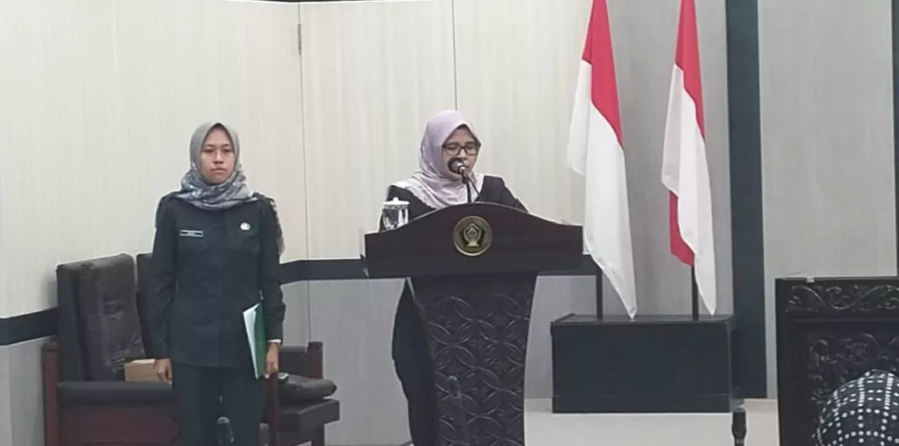 Bupati Blitar Beri Jawaban Atas PU Fraksi Terhadap Ranperda Pertanggungjawaban APBD 2023