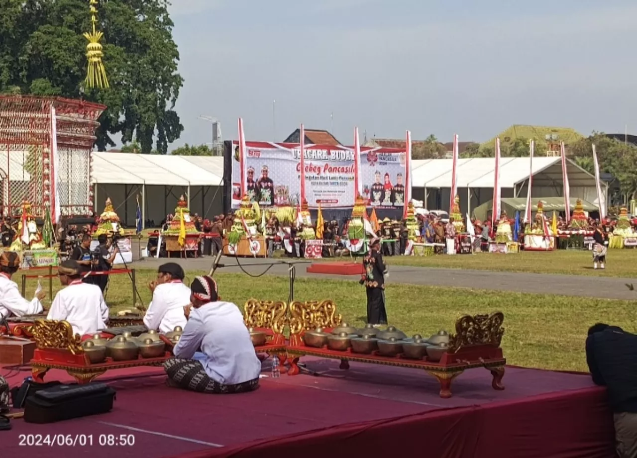 Upacara Budaya Grebeg Pancasila di Kota Blitar Berlangsung Khidmat