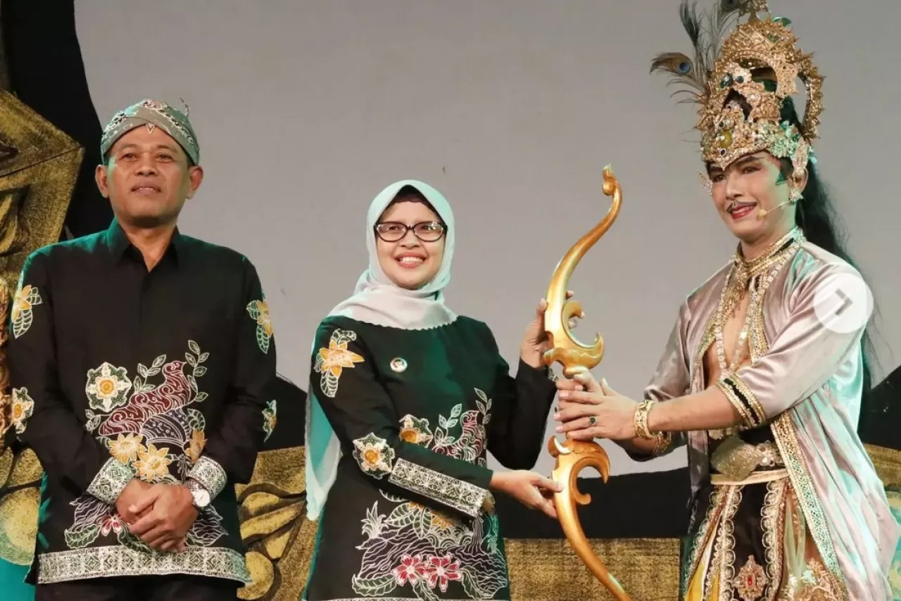 Buka Festival Kresnayana XI dengan Lakon "Hastabrata", Bupati Blitar Harapkan Ini