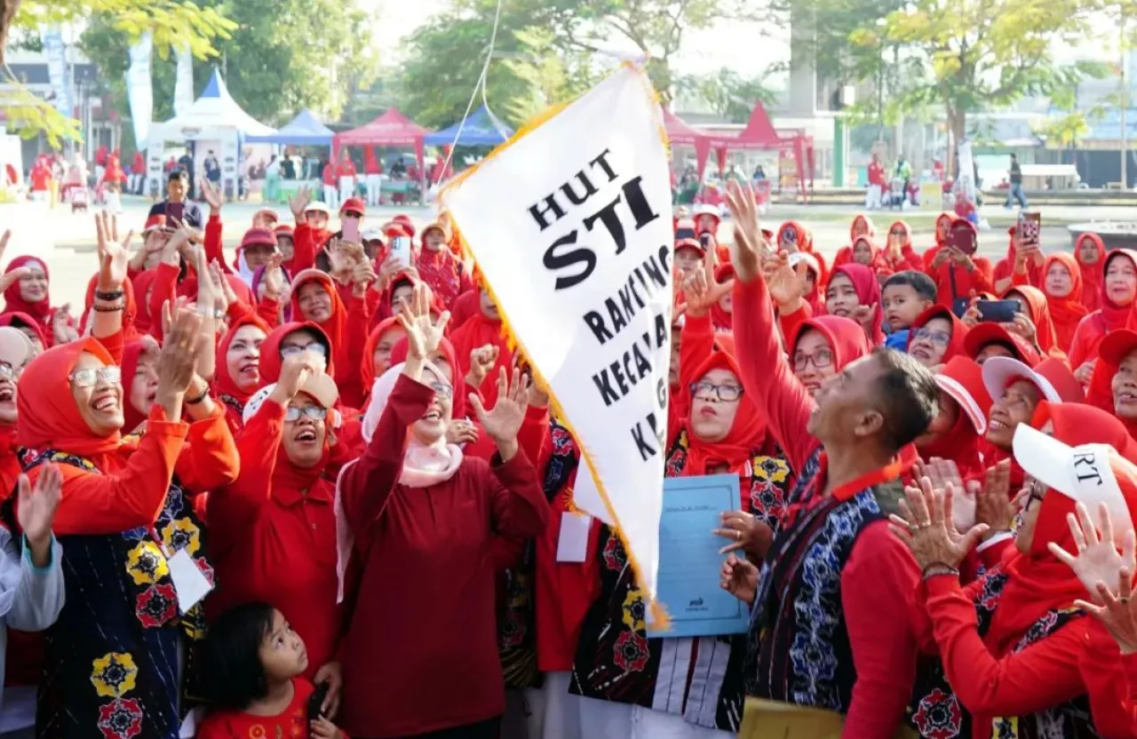 Bupati Blitar Hadiri HUT Senam Tera Indonesia