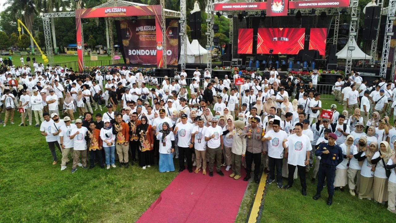 Komisi Pemilihan Umum (KPU) Kabupaten Bondowoso Gelar Apel Kesiapan Pilkada 2024