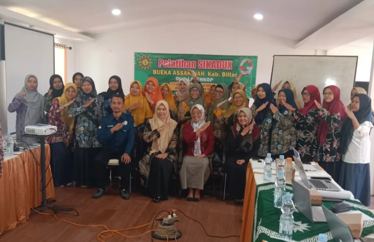 BUEKA Aisyiyah Kabupaten Blitar Difasilitasi Lapenkop Dekopin Jatim Laksanakan Pelatihan Aplikasi SIKADU Gratis