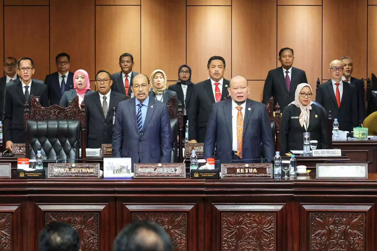 Ini Penjelasan Nono Sampono Soal Ricuhnya Sidang Paripurna DPD RI