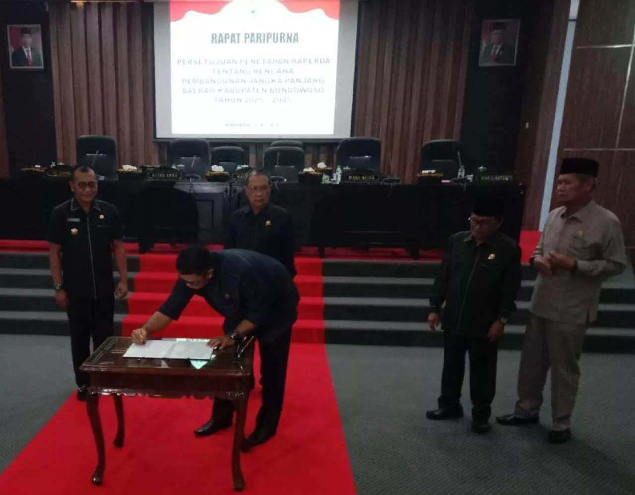 Raperda RPJPD) Bondowoso tahun 2025-2045  Disetujui