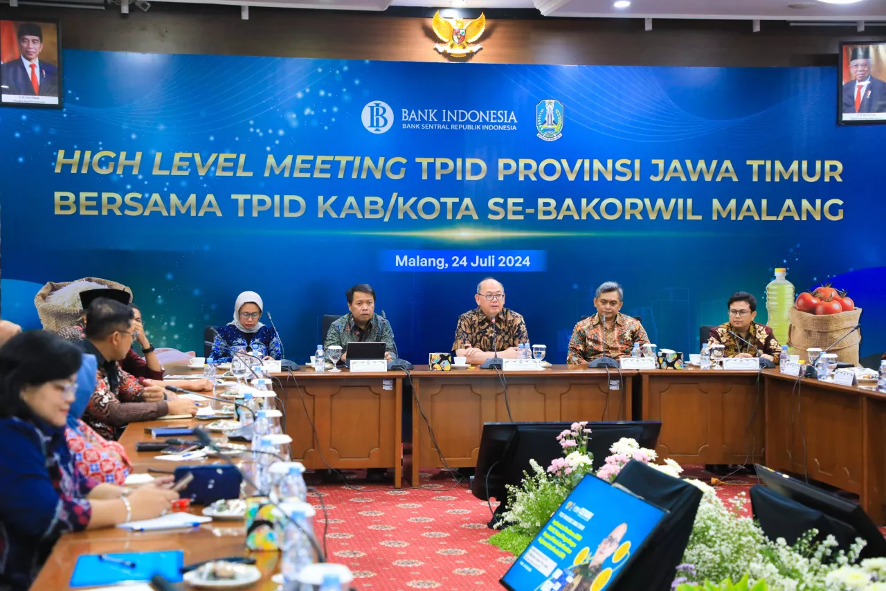 Pj Sekda Bobby Ajak TPID se Jatim Pertahankan Inflasi Melalui JATIM SIGATI