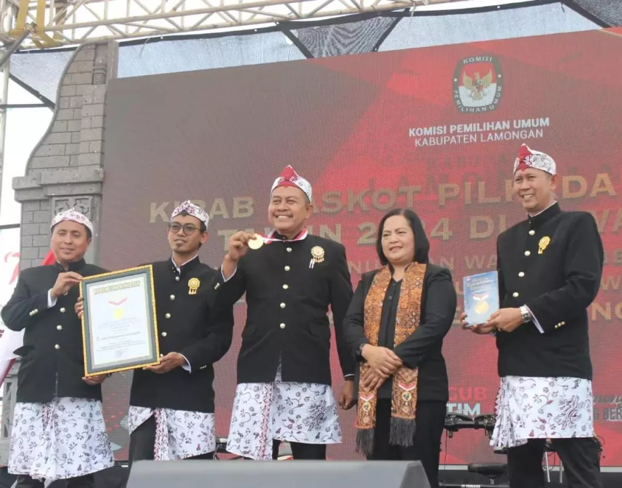 KPU Lamongan Viral di Til Tok Dapat Rekor Muri