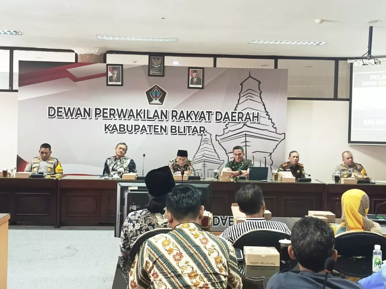 Pimpinan dan Anggota DPRD Kabupaten Blitar Gelar Raker Bersama Forkopimda, Ini Yang Dibahas
