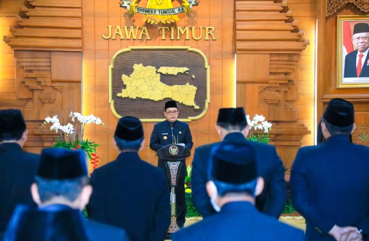 Pj Gubernur Adhy Karyono Lantik 15 Pejabat Eselon II di Lingkungan Pemprov Jawa Timur