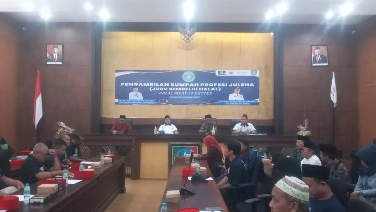 Mewujudkan Profesionalitas JULEHA melalui Acara Sumpah Profesi JULEHA
