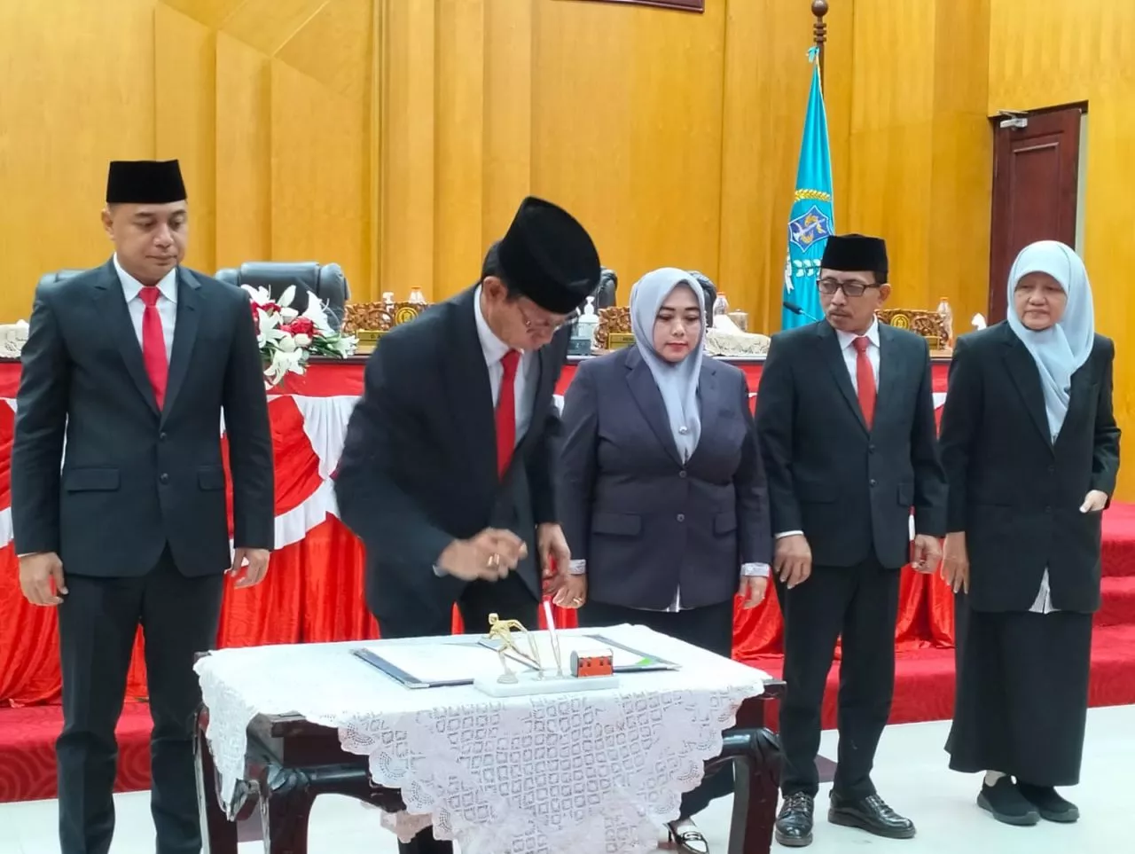Ngeri, Pantun Fraksi PKB Singgung Pembahasan APBD Surabaya 2025 Terburu-buru