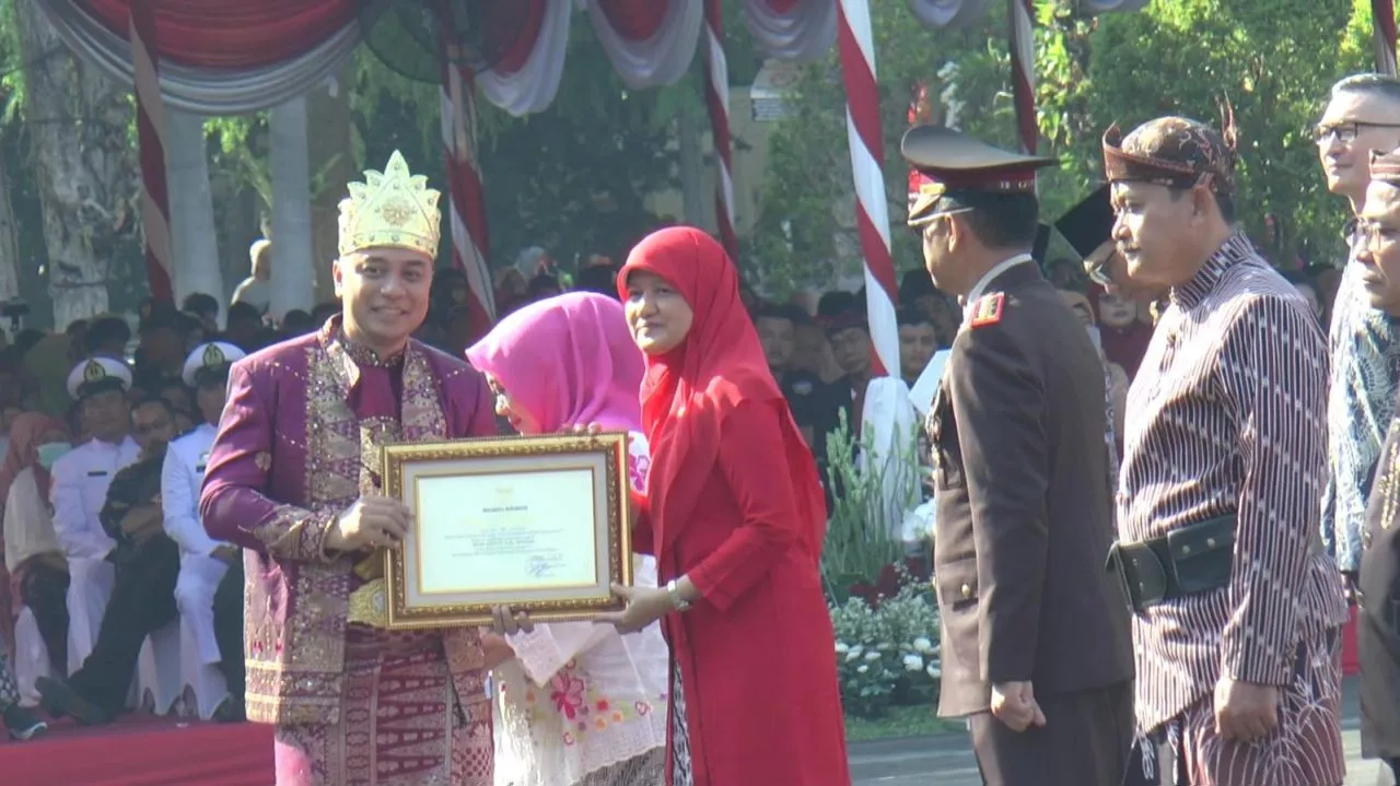 HUT RI ke-79, Tiga Pimpinan DPRD Dapat Penghargaan, AH Thony Malah Tersisih