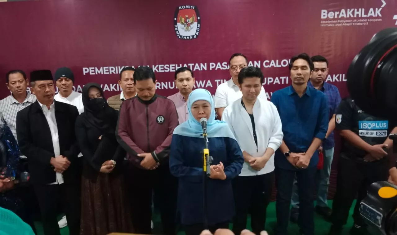 Khofifah - Emil Jalani Tes Kesehatan Sebagai Syarat Pilgub Jatim 2024